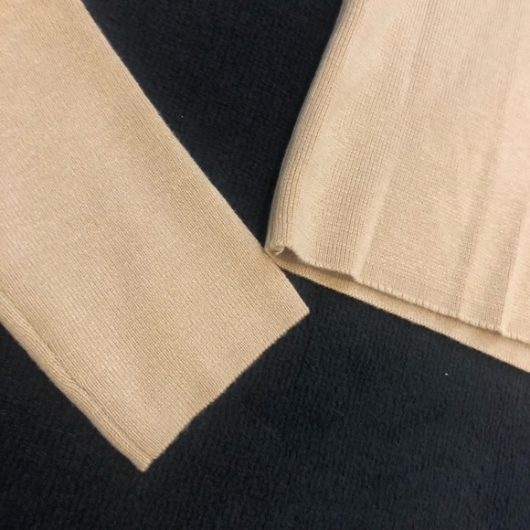 Cropped  sweater (Small) - Picture 2 of 6